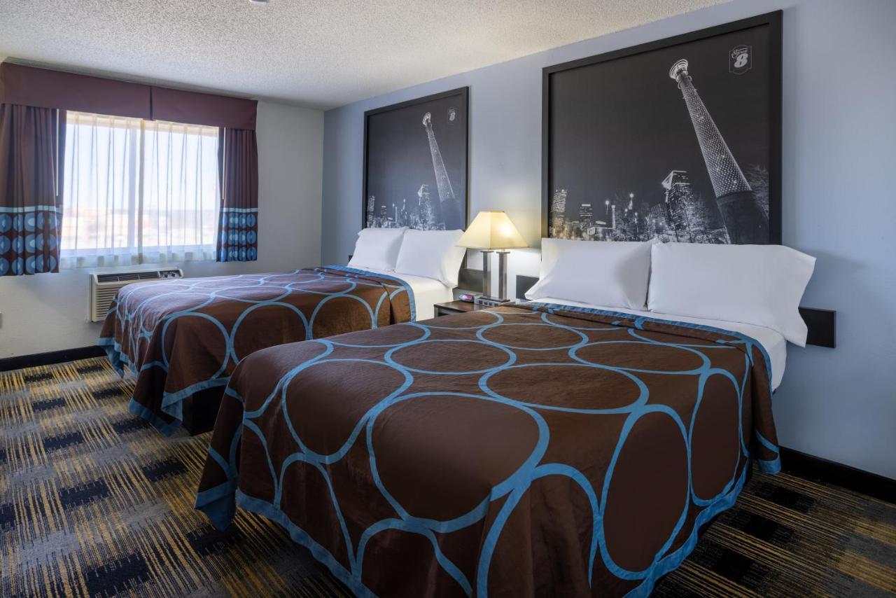 Super 8 By Wyndham Villa Rica Bagian luar foto